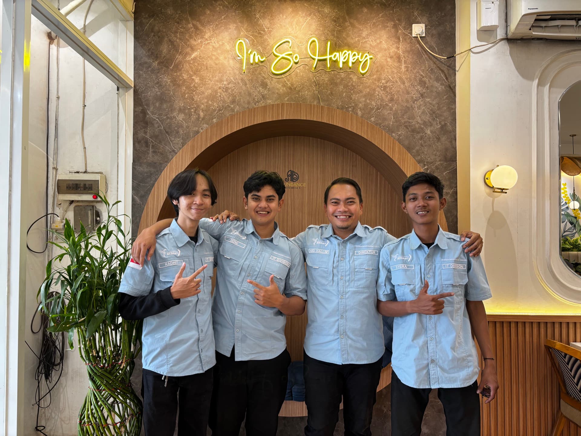 Join Database, be yourself.